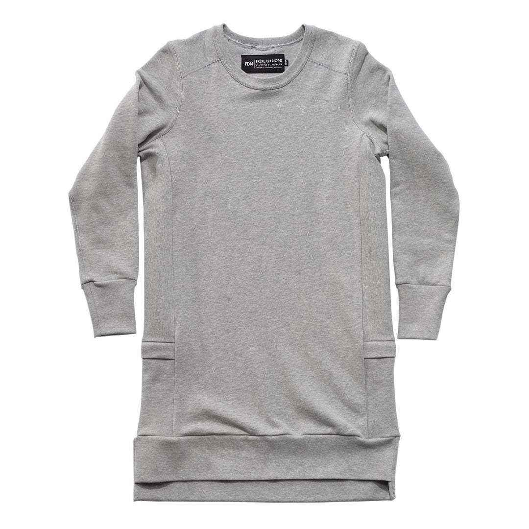 Light Grey Sustainable Mens Womens Warm Breathable Sweat Top Long Sleeve Dress Loose Fit Cell Phone Pockets Comfortable Luxury Flatlocked Seams Coverstitched Sueded Napped Soft French Felted Cotton Terry Fabriqué au Canada clothing made in canada