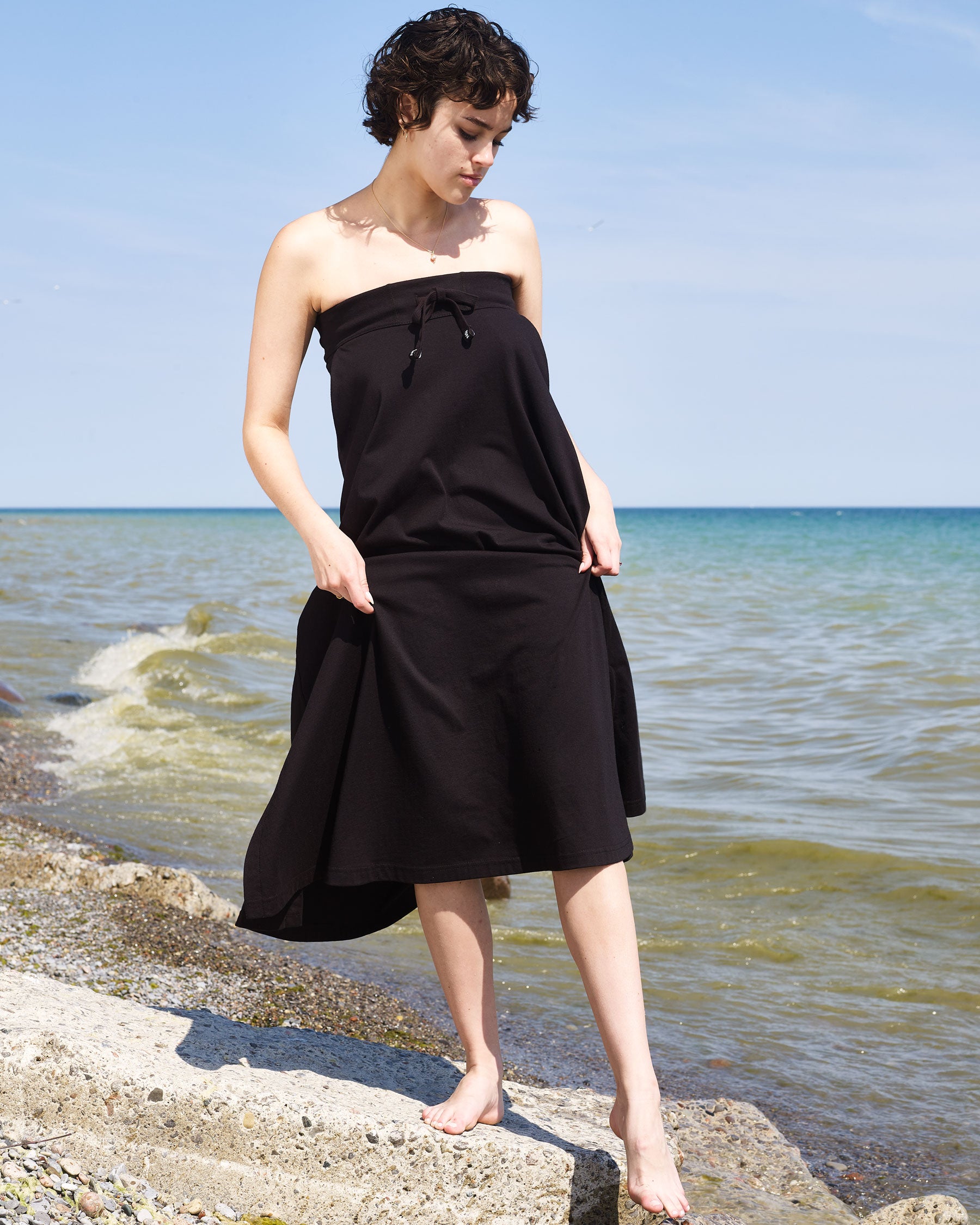 BLACK JERSEY FLARE SKIRT - Made in Canada - 100% Cotton – FRÈRE DU