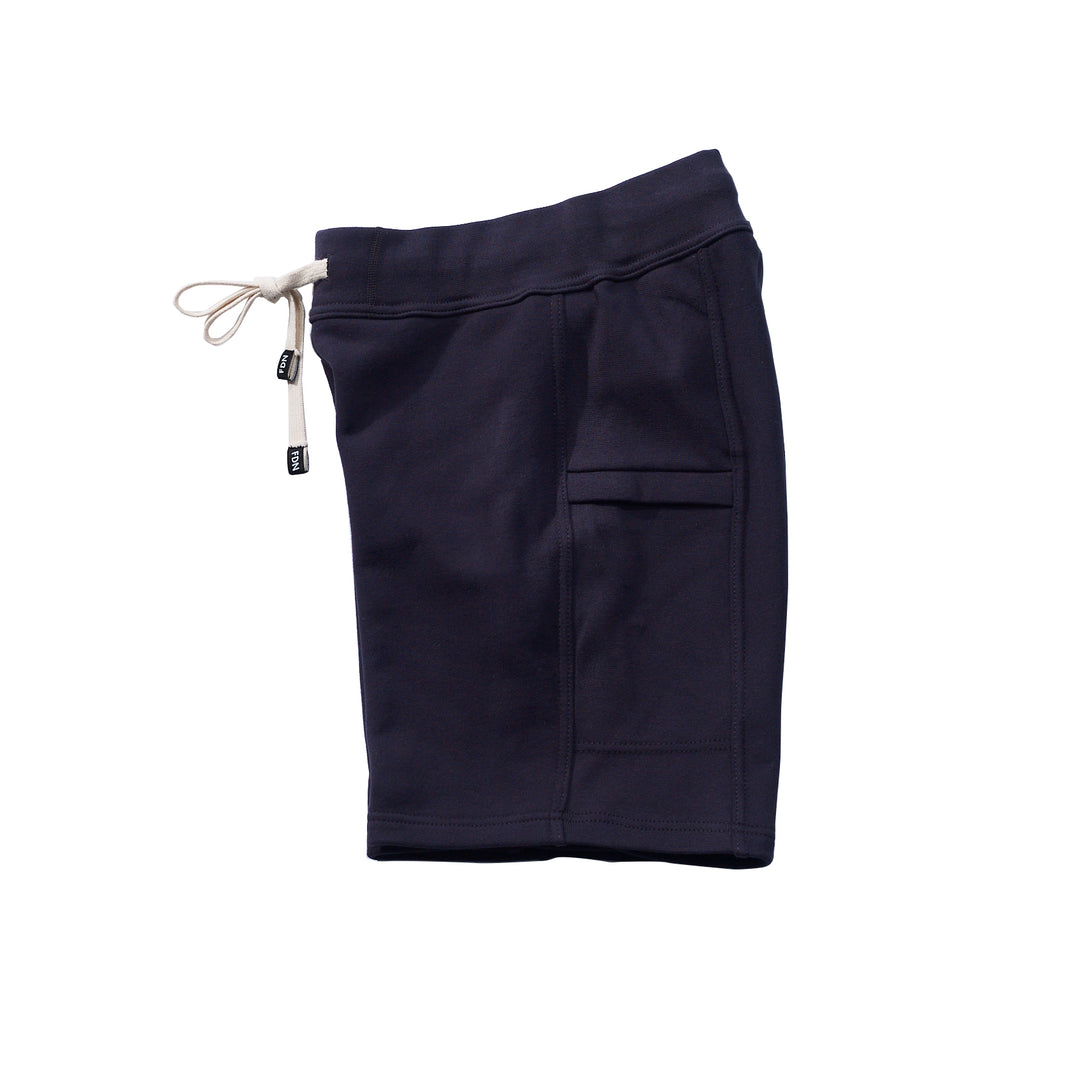 Noir Sweat Shorts Sustainable Mens Womens Comfortable Luxury Sueded Napped Soft French Felted Cotton Terry Fabriqué au Canada. Side cellphone pockets and side leg rib. Cotton Drawcord clothing made in canada